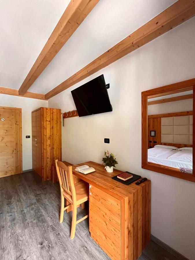 Hotel Garni My Ledro เปียเว ดิ เลโดร ภายนอก รูปภาพ