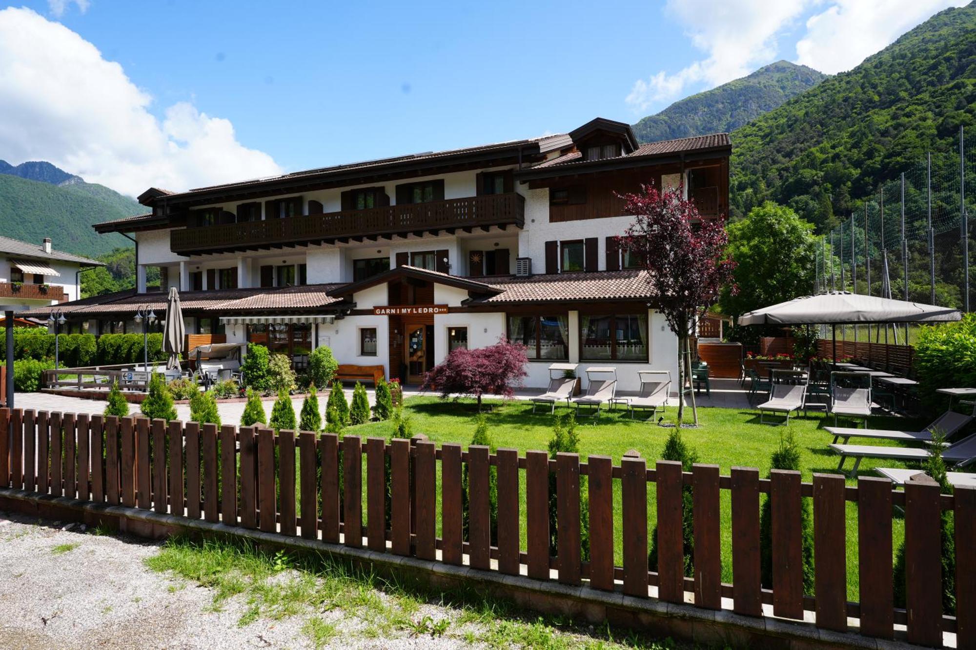 Hotel Garni My Ledro เปียเว ดิ เลโดร ภายนอก รูปภาพ