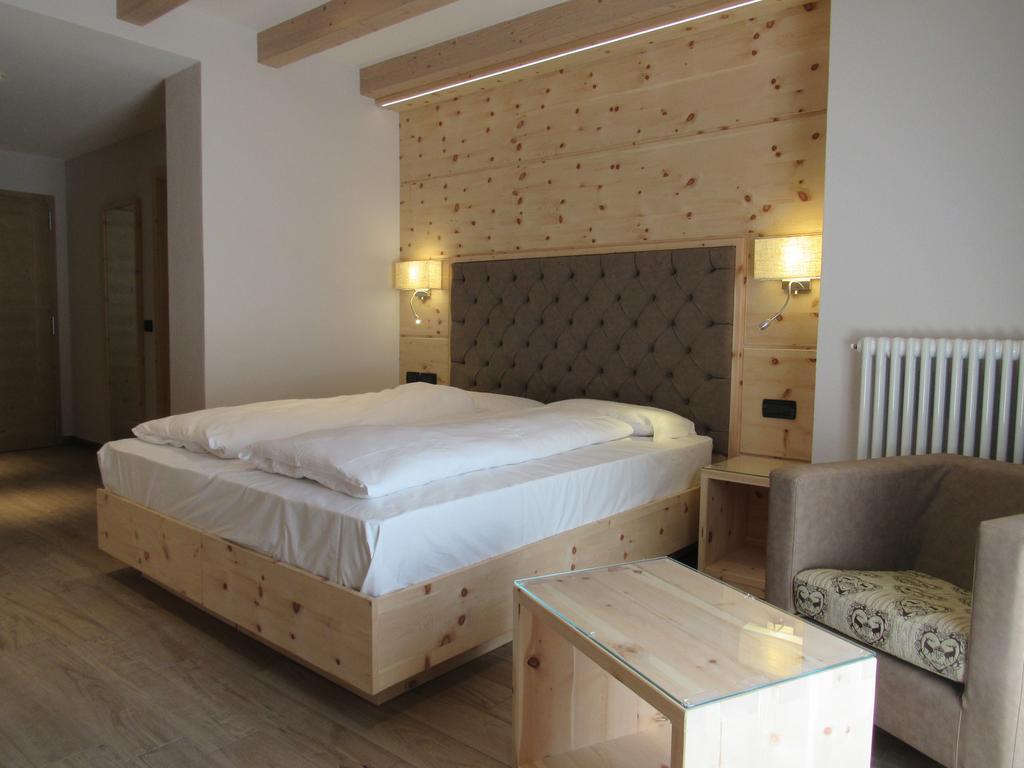 Hotel Garni My Ledro เปียเว ดิ เลโดร ภายนอก รูปภาพ